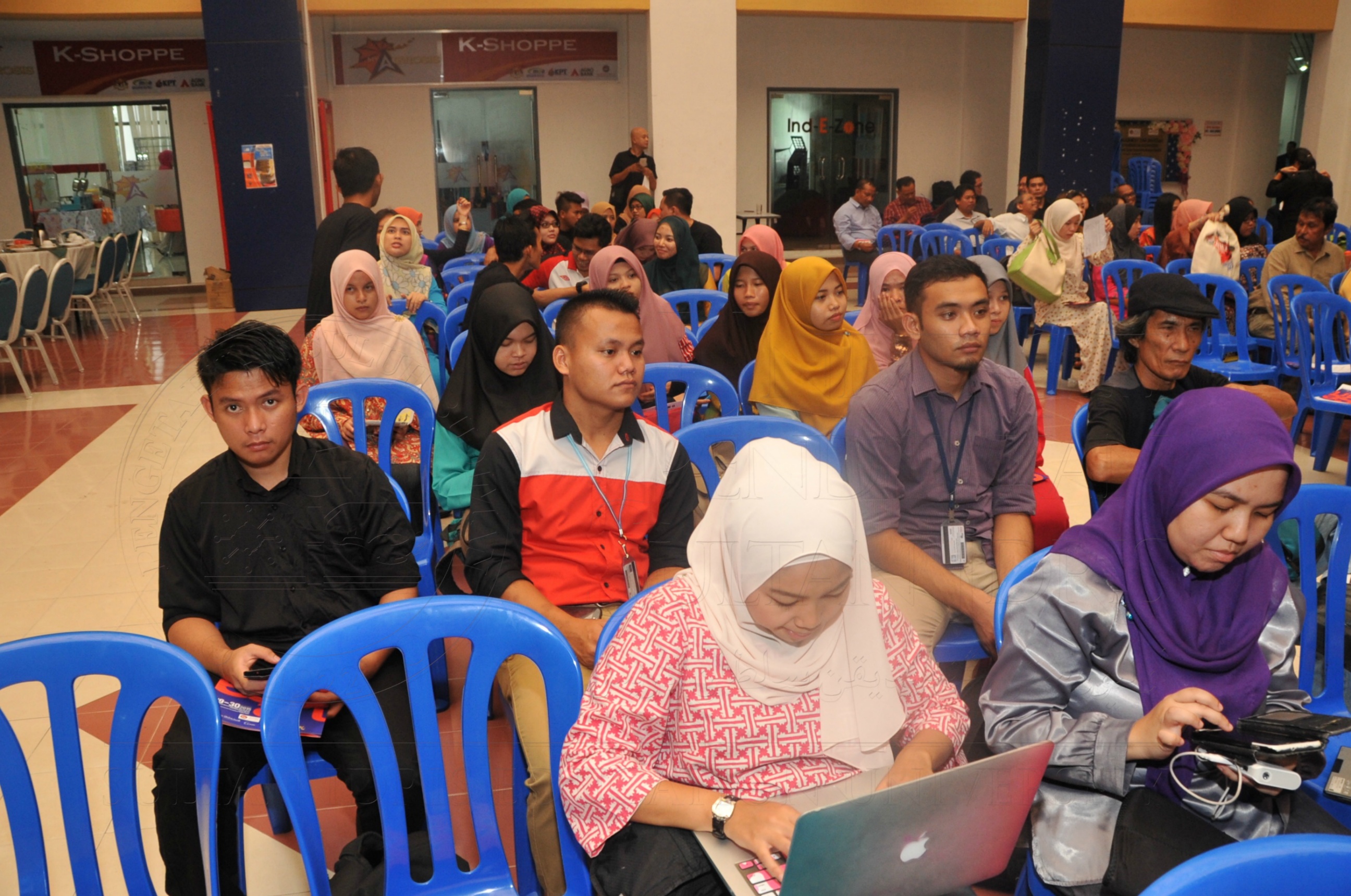 PRO15 173 ESE HAS 2306